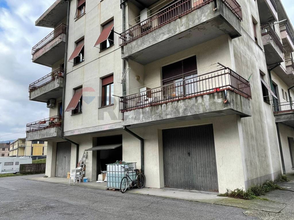 Appartamento a Borgo a mozzano in Via primo maggio, 54 - Foto 2