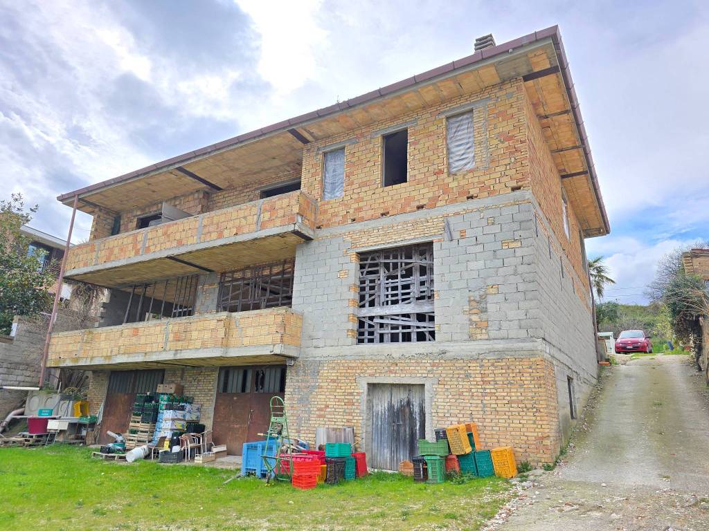 Casa indipendente a Francavilla al mare in Via Raffaele Paolucci, 13 - Foto 3
