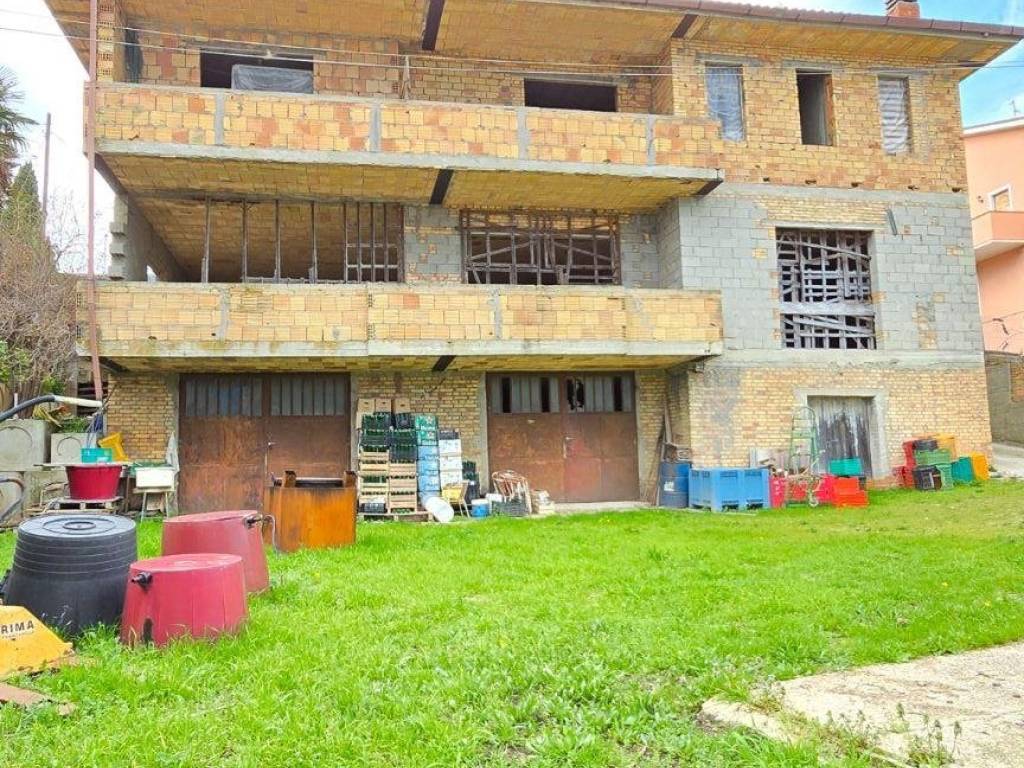 Casa indipendente a Francavilla al mare in Via Raffaele Paolucci, 13 - Foto 5