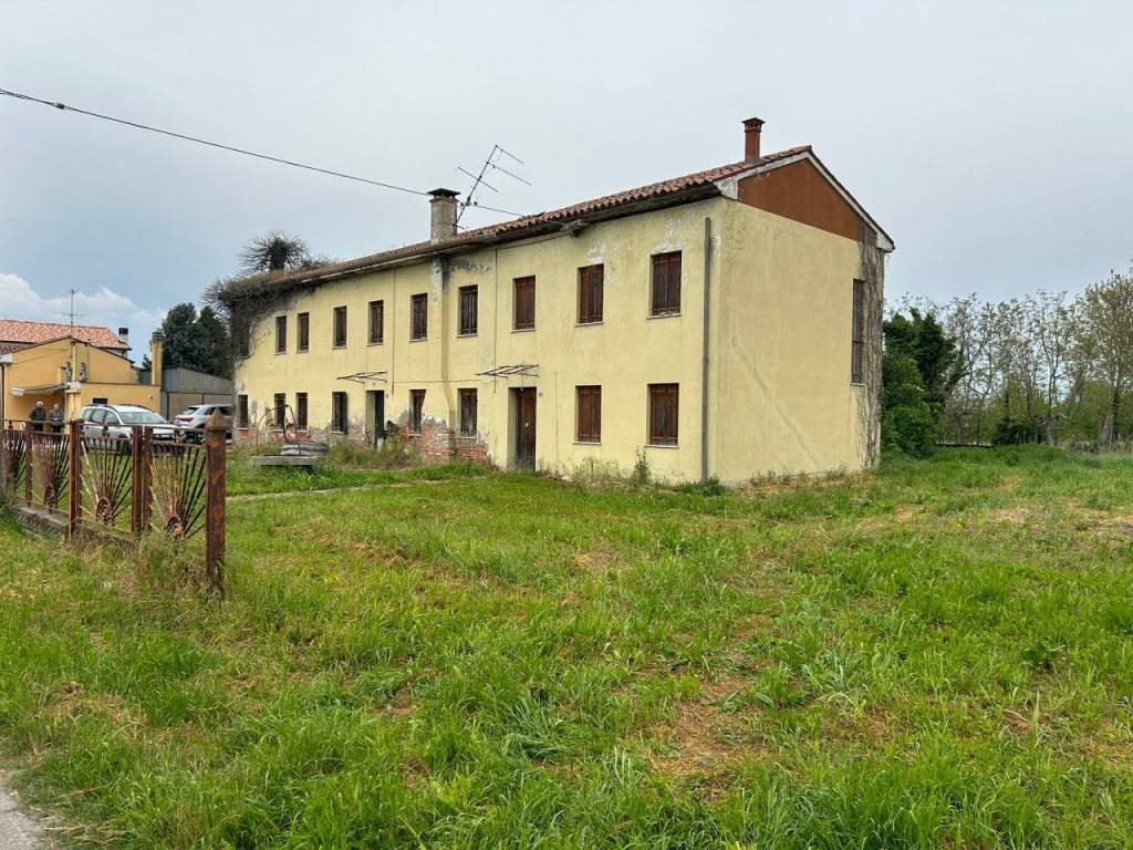 Casa indipendente a Montagnana in via rosa - Foto 2