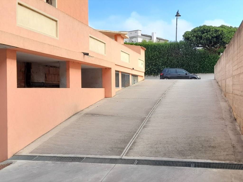 Box / garage a Olbia in Via Paolo Chessa, 35 - Foto 3
