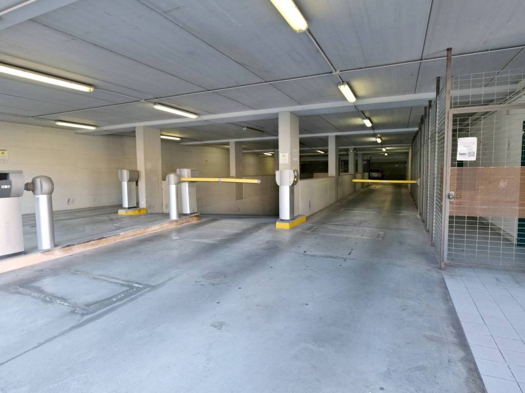 Box / garage a Trieste in Viale Raffaello Sanzio, 33 - Foto 5