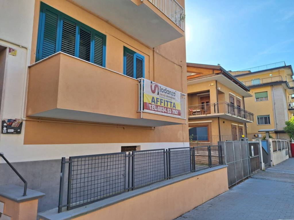Appartamento a Benevento in Viale Antonio Mellusi - Foto 2