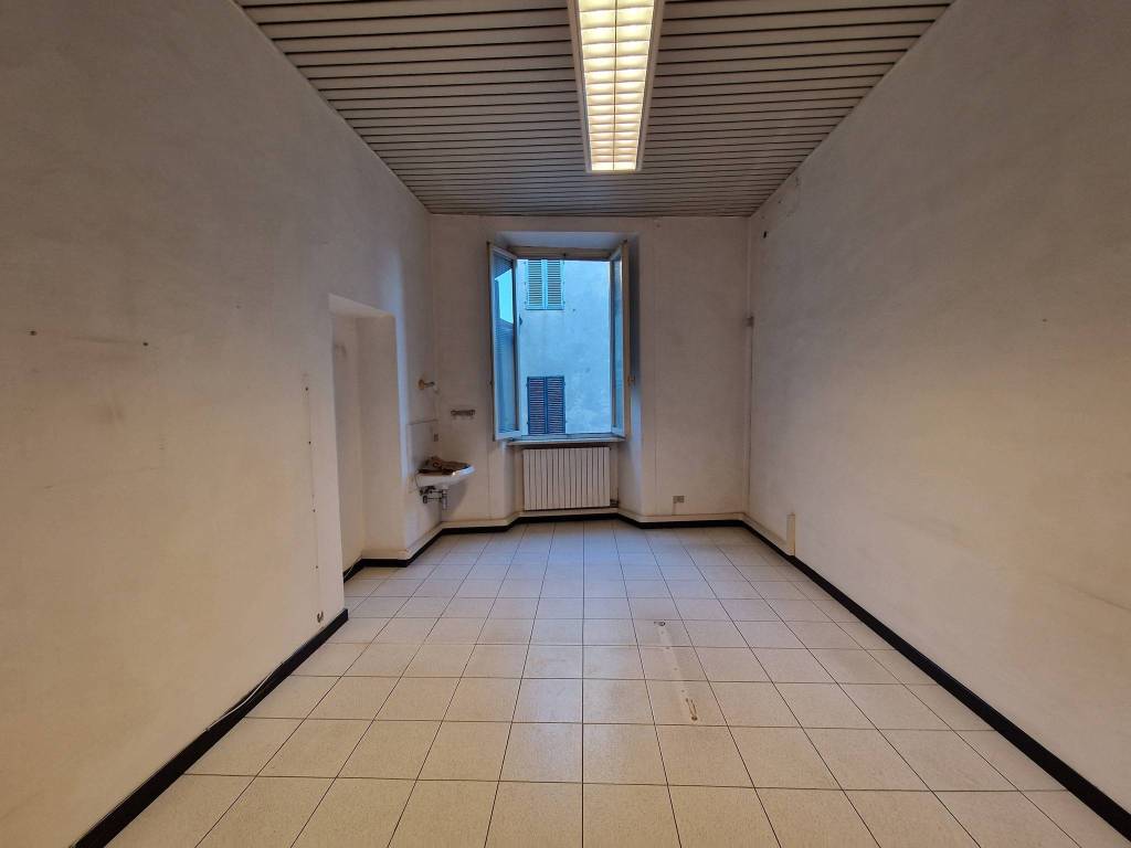 Appartamento a Pistoia in Piazza della Sala, 15 - Foto 2