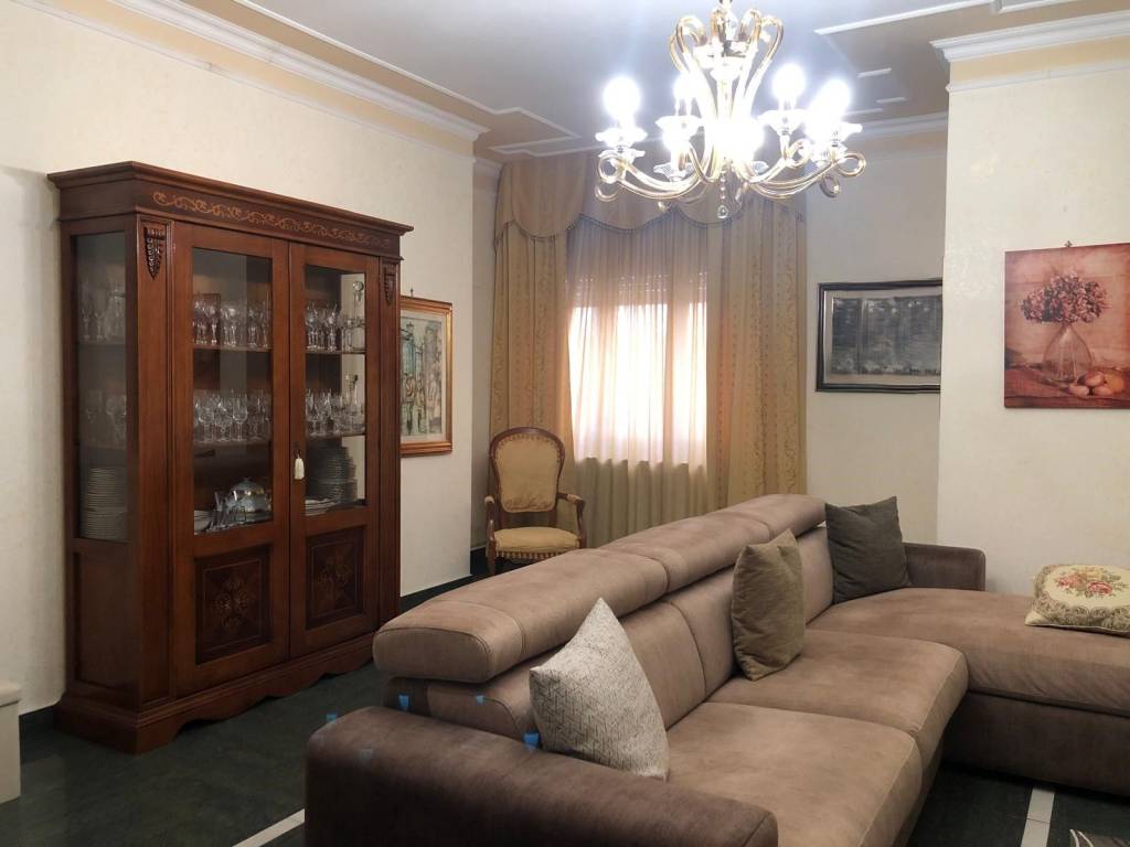 Appartamento a Crotone in Via Filippine, 1 - Foto 2