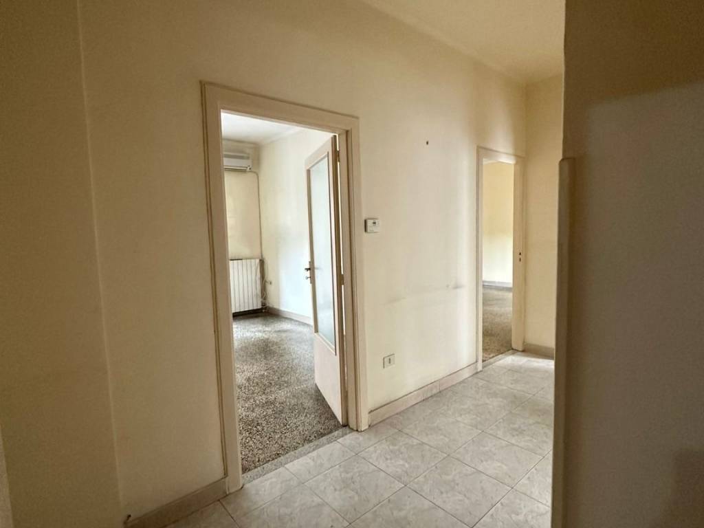 Appartamento a Taranto in Via Umbria, 93 - Foto 5