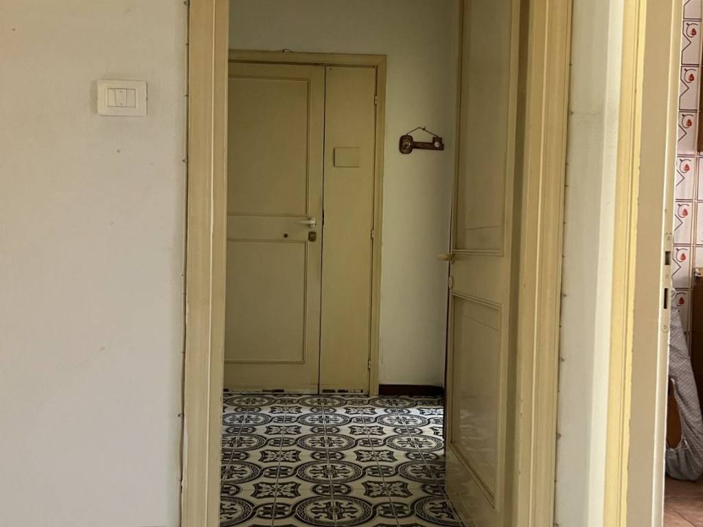 Appartamento a Caserta in Via Achille Berni Canani - Foto 3