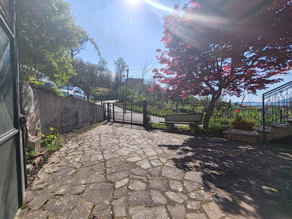 Casa indipendente a Roccabascerana in Via Cotugno, 10 - Foto 3