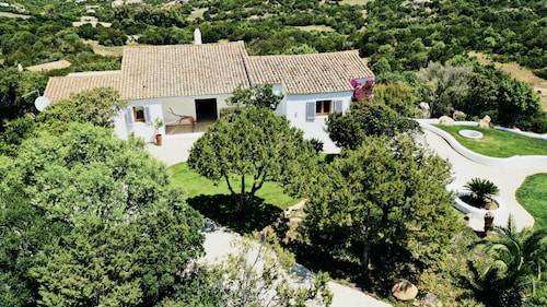 Villa a Arzachena in Strada Provinciale Arzachena-Porto Cervo - Foto 3