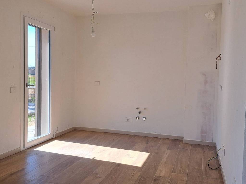 Appartamento a Montano lucino in Via Giacomo Puccini - Foto 4