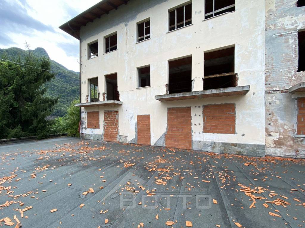 Palazzo / stabile a Varallo in Via tancredi rossi - Foto 3