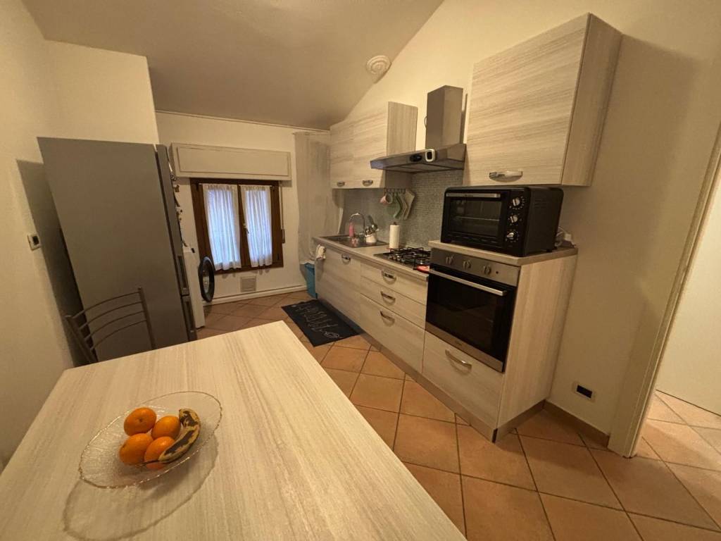 Appartamento a Cremona in Via Amedeo Tonani - Foto 2