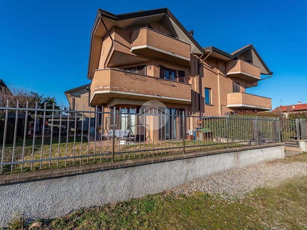 Appartamento a Uboldo in Via Alessandro Manzoni, 125 - Foto 3