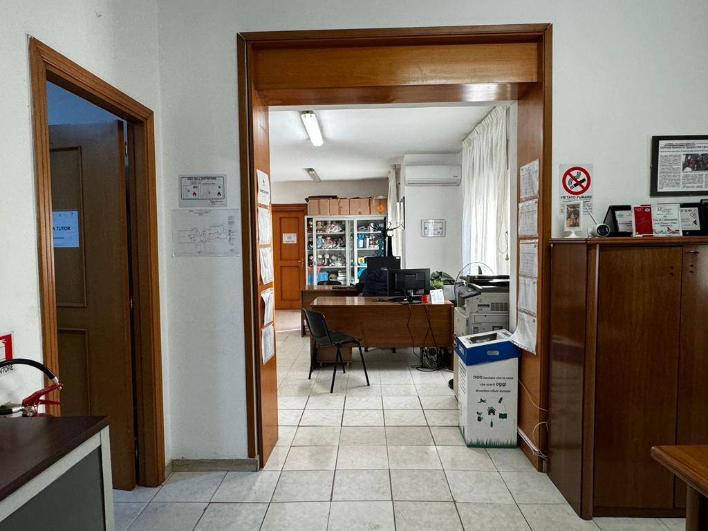 Palazzo / stabile a Caltanissetta in Via Giuseppe Romita, 2 - Foto 2
