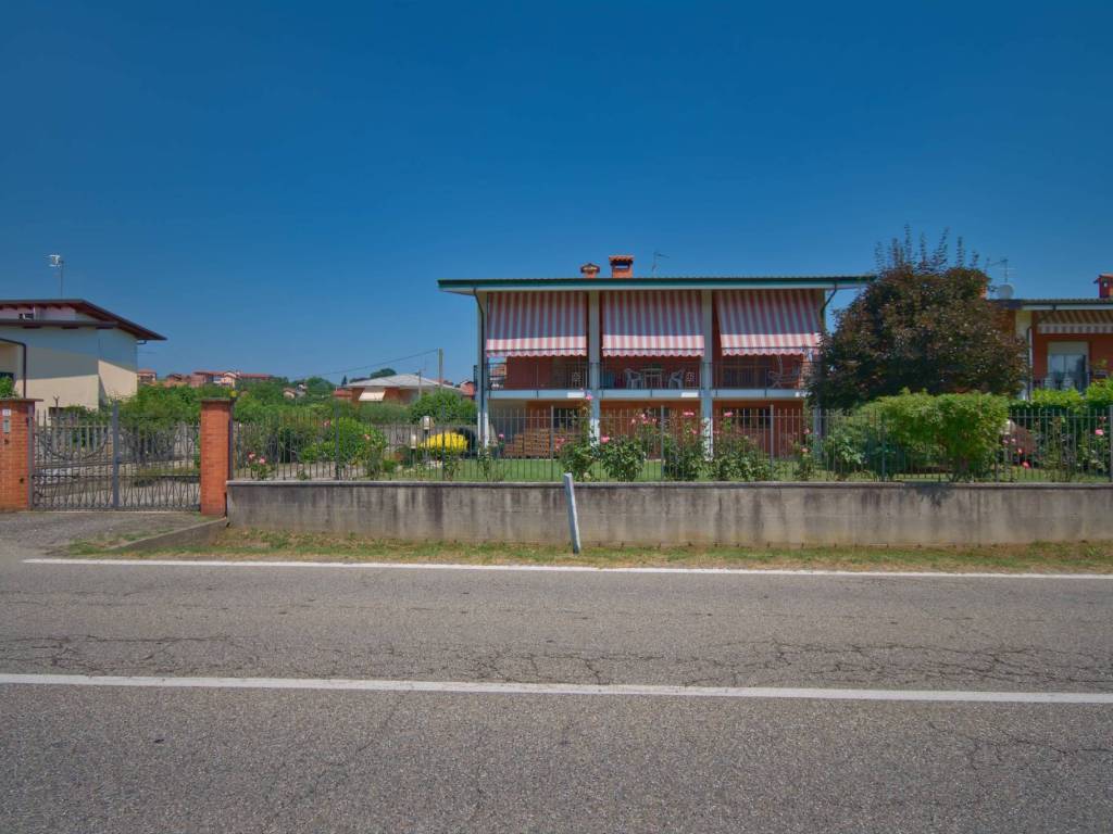 Villa a Brusnengo in Via Giulio Pastore, 13 - Foto 2