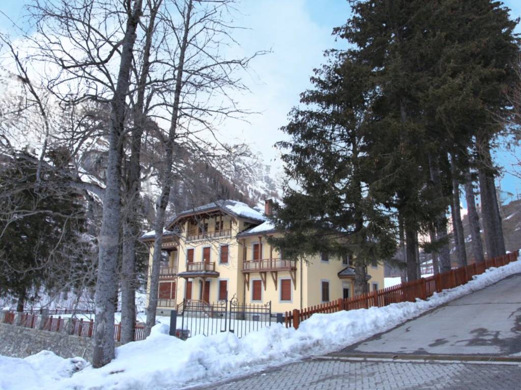 Villa a Gressoney-saint-jean in Località Villa Margherita - Foto 2