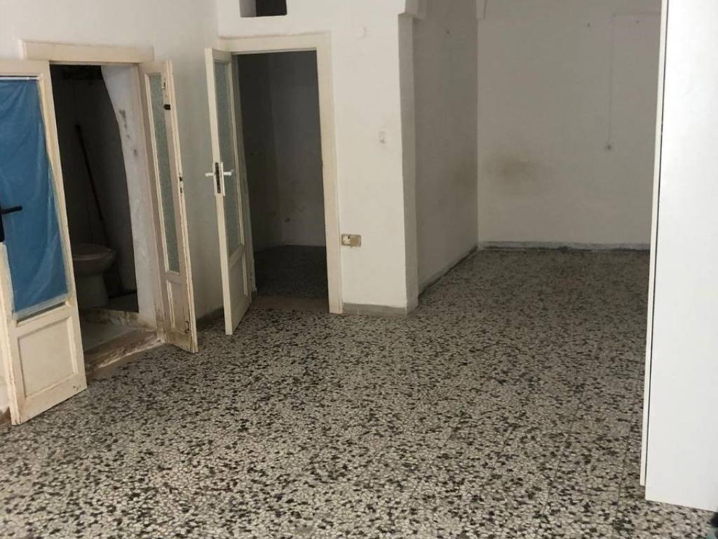 Casa indipendente a Ostuni in Via Michele Amari - Foto 2