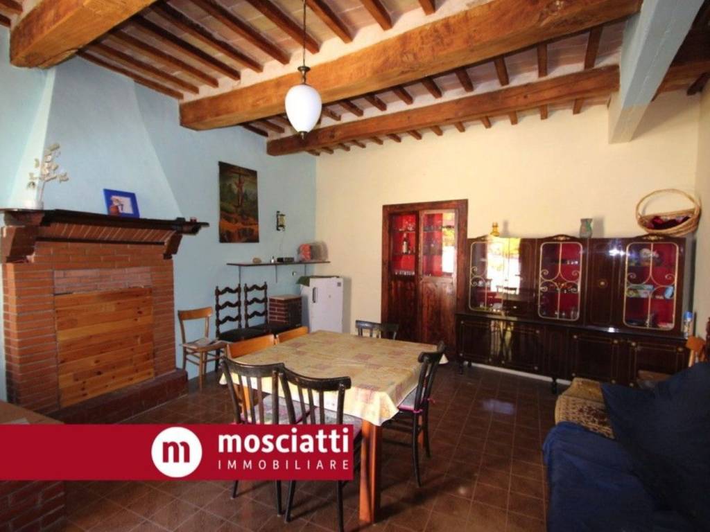 Villa a Esanatoglia in Don Luigi Marinelli - Foto 2