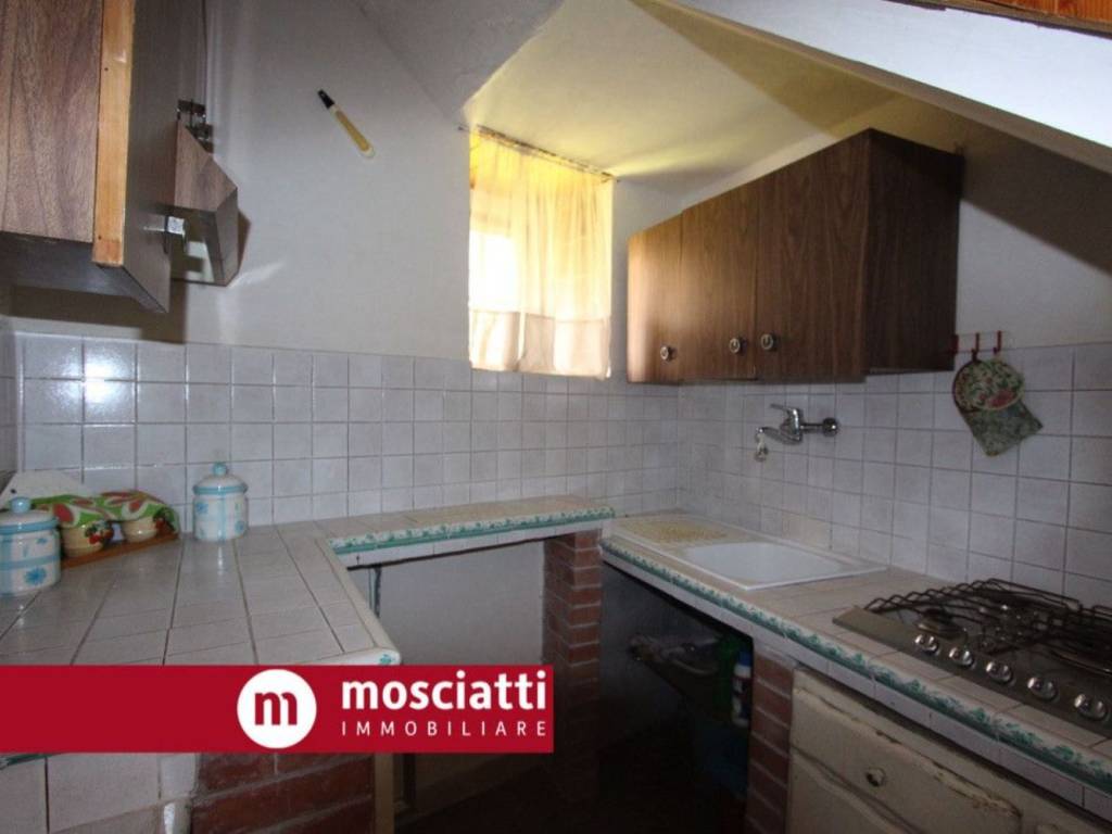 Villa a Esanatoglia in Don Luigi Marinelli - Foto 4