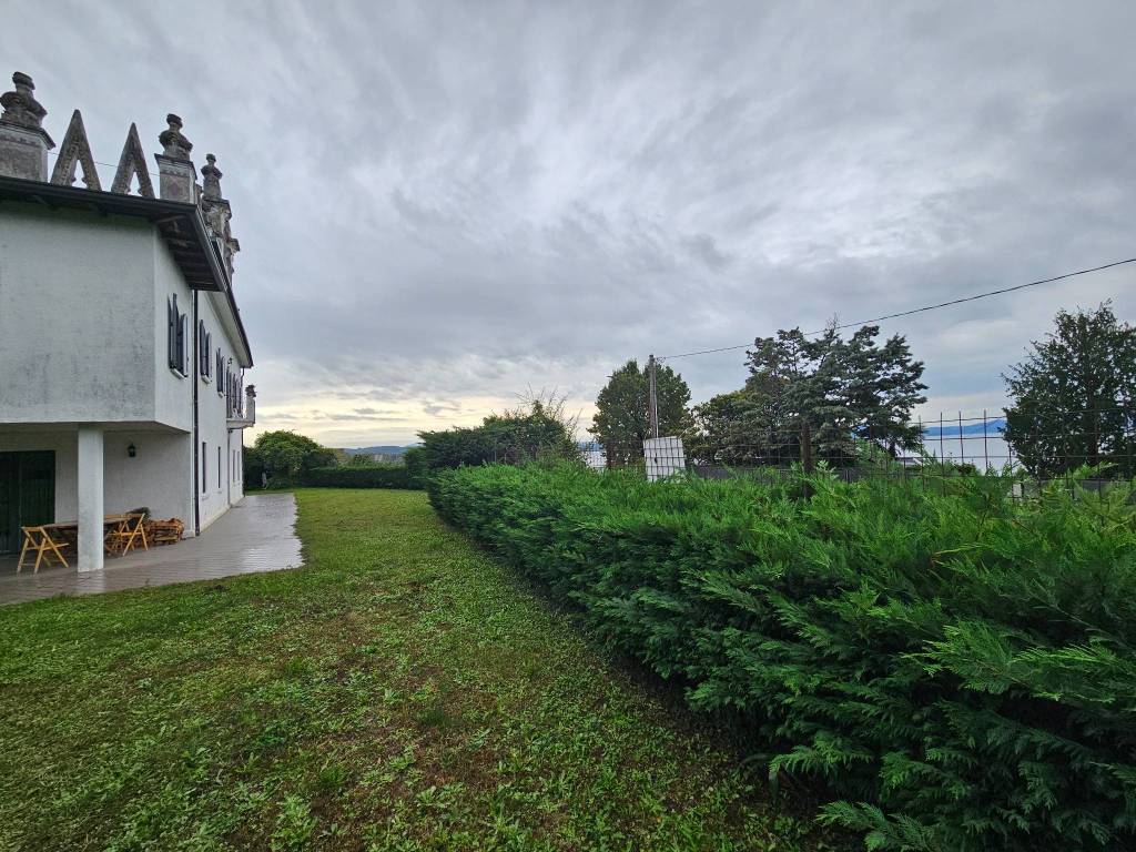 Villa a Leggiuno in Via dei Sasselli - Foto 4