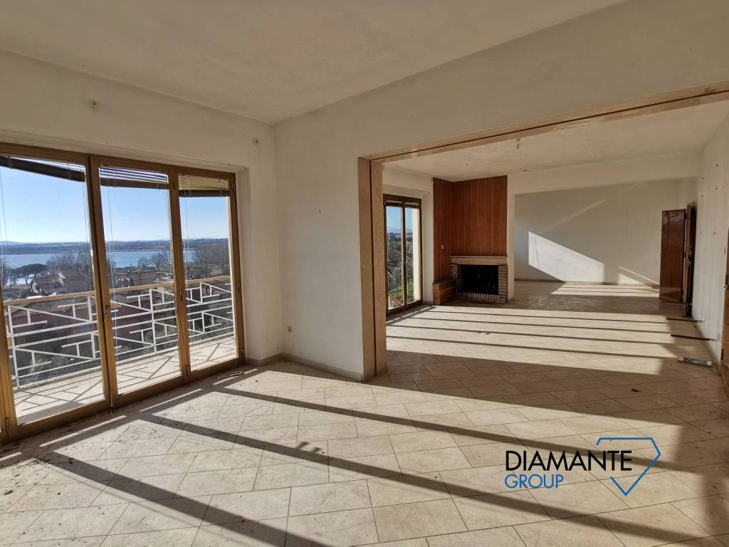 Villa a Castiglione del lago in Viale Giuseppe Garibaldi - Foto 4