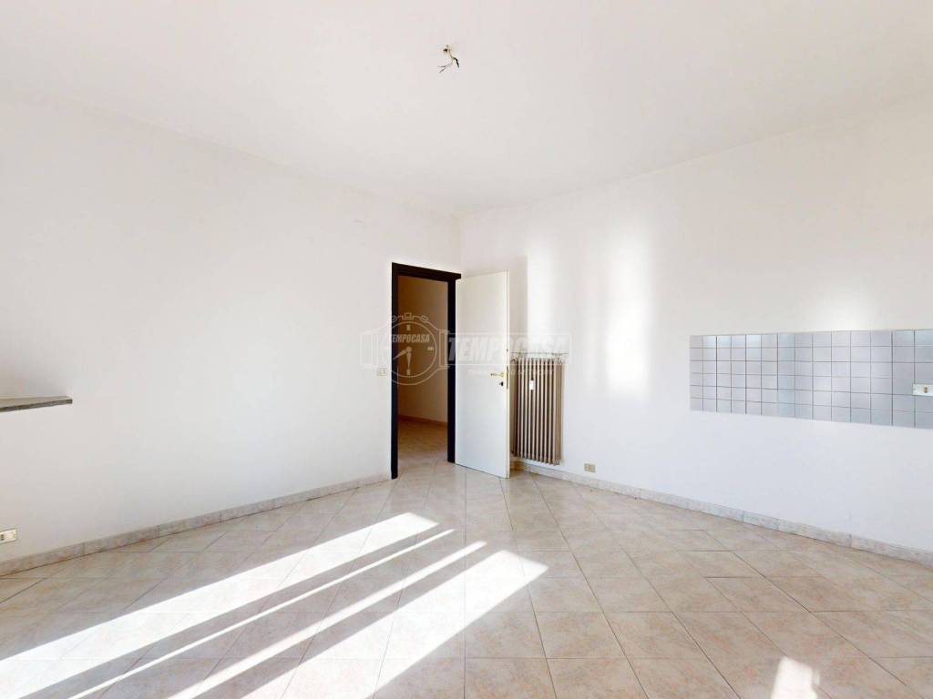 Appartamento a Santa vittoria d'alba in Via Statale 36/a - Foto 4