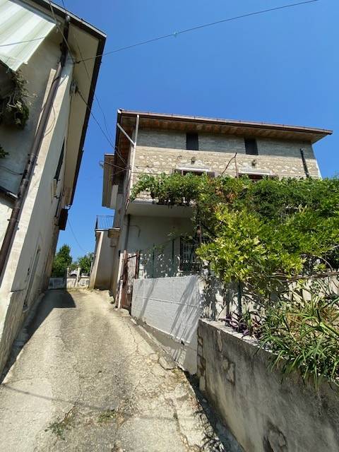 Casa indipendente a Cervaro in Via Capoferro - Foto 2