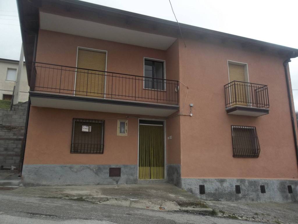 Villa a Marsico nuovo in Contrada San Vito - Foto 2