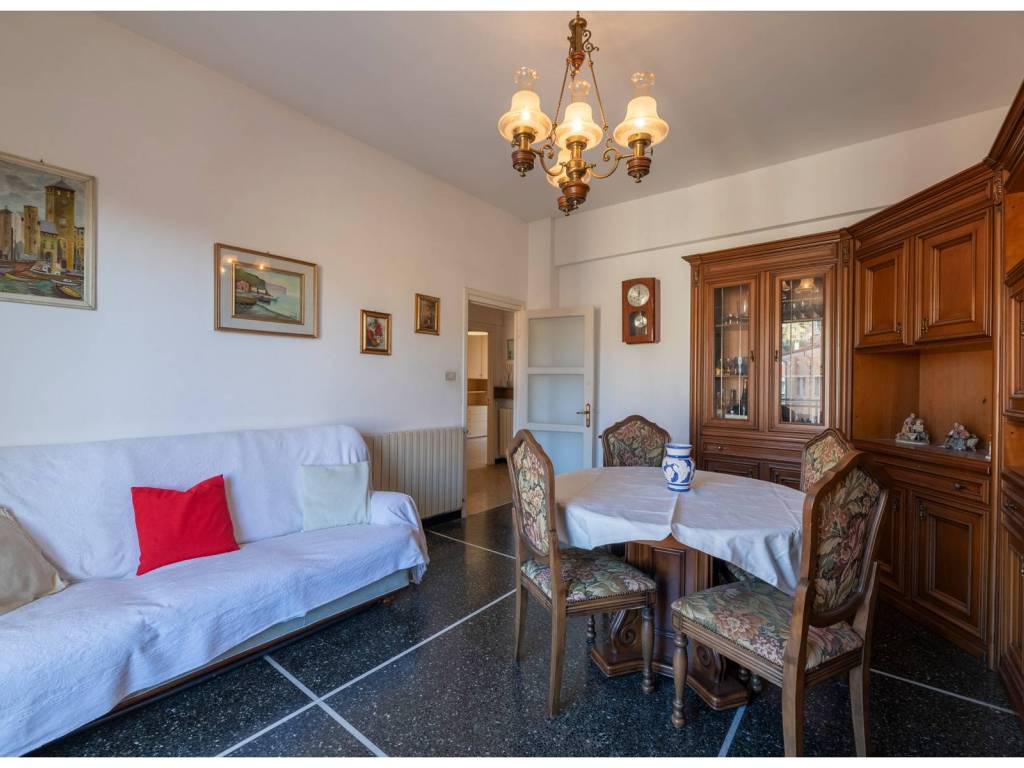 Appartamento a Varazze in Via Pizzorno - Foto 3