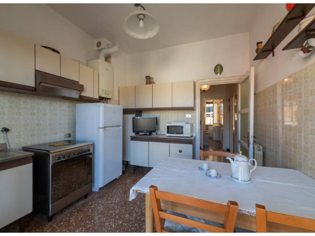 Appartamento a Varazze in Via Pizzorno - Foto 5