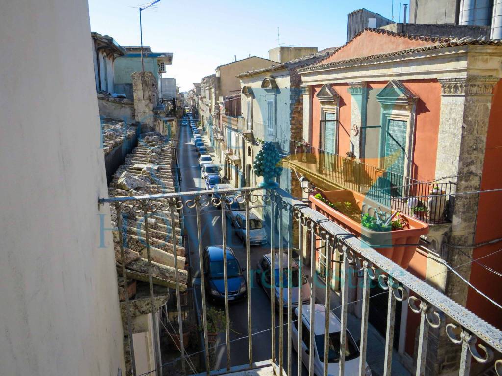 Palazzo / stabile a Noto in Via Tommaso Fazello, 228 - Foto 2