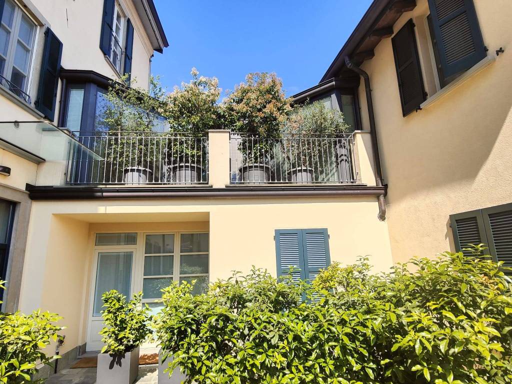 Appartamento a Barzago in via MANSUETO PIROTTA - Foto 2