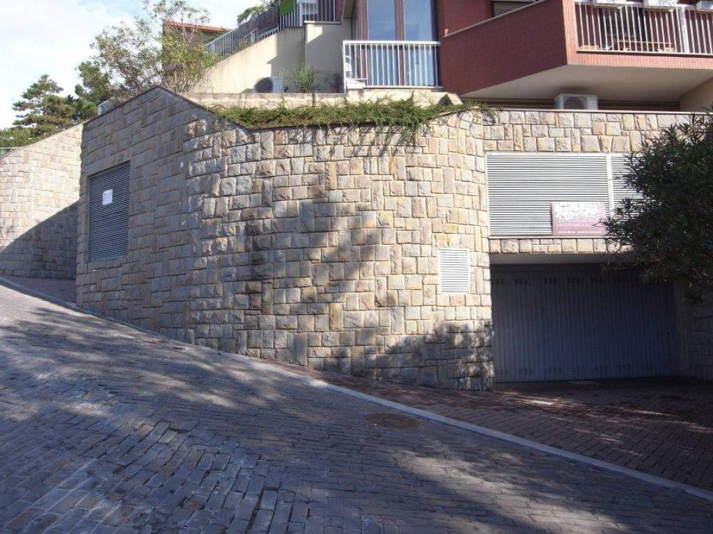 Box / garage a Trieste in Via Bonomea - Foto 4