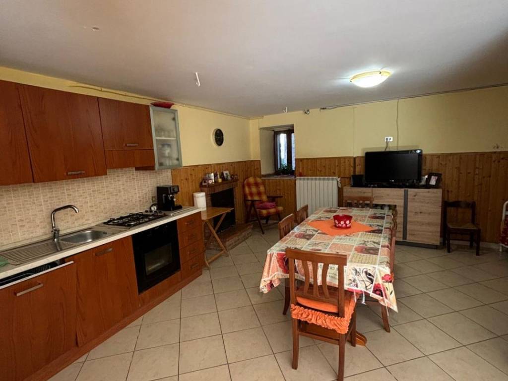 Casa indipendente a Pietragalla in Via Torquato Tasso - Foto 5