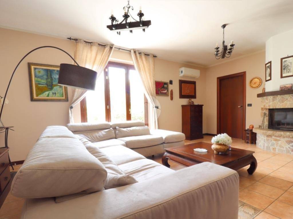Casa indipendente a Pianella in Contrada Astignano, 233 - Foto 2