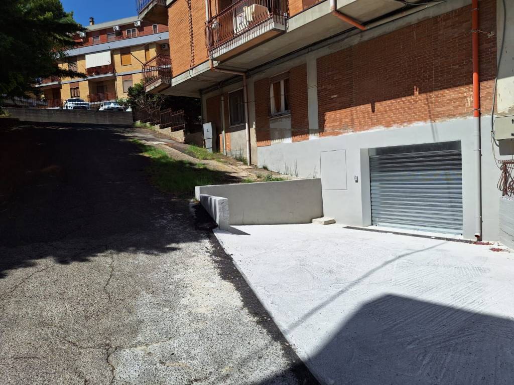 Box / garage a Matera in Via Vincenzo Lanfranchi - Foto 3