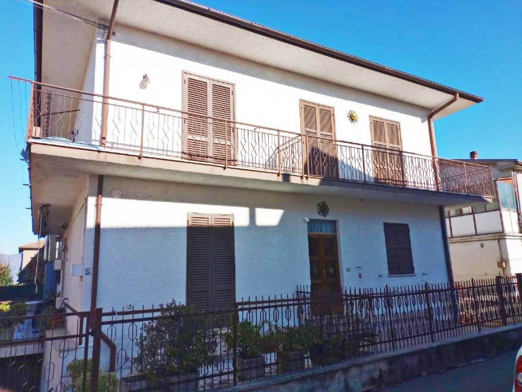 Villa a Rieti in Via Colli sul Velino, 6 - Foto 2
