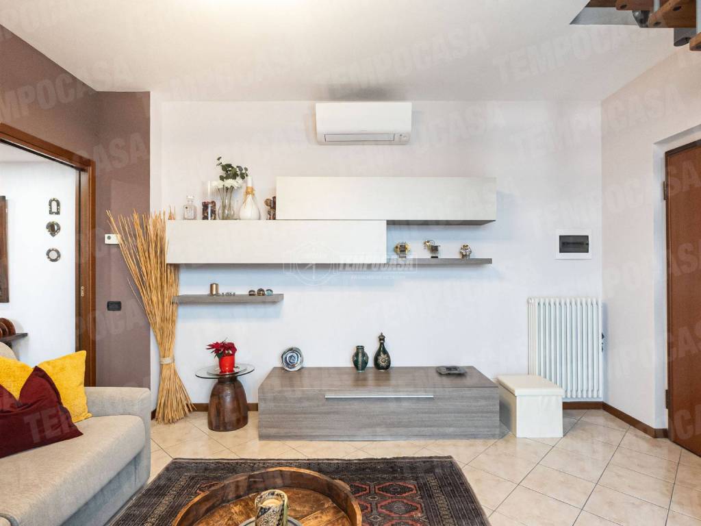 Appartamento a Giussano in Via Monte Rosa 43 - Foto 4