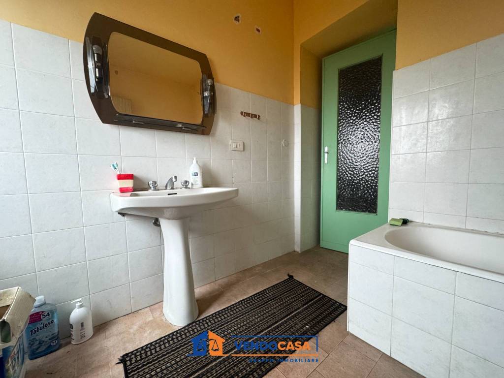 Casa indipendente a Agliano terme in Via Donato Aluffi, 28 - Foto 5