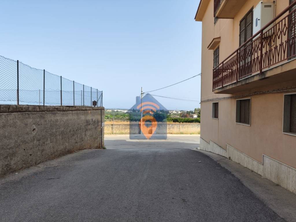 Appartamento a Castelvetrano in Via Francesco De Santis - Foto 2