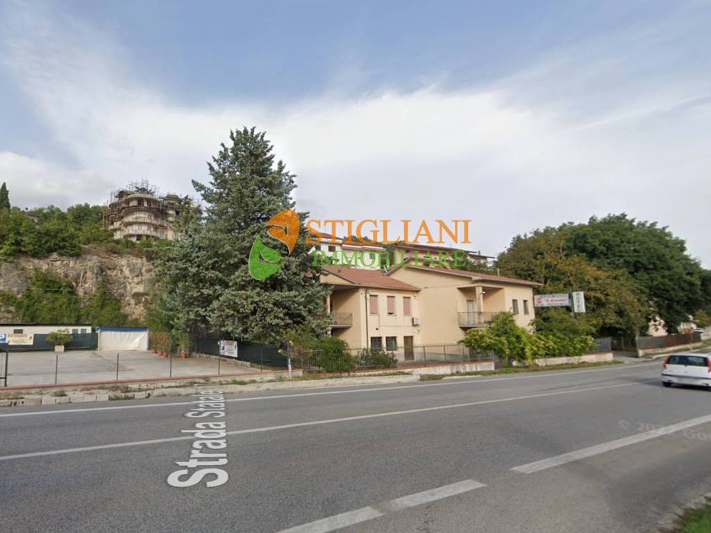 Casa indipendente a Pesche in Strada Statale 17 - Foto 3