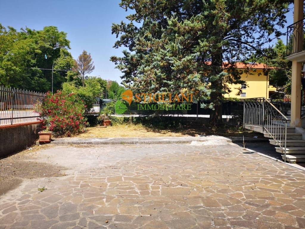 Casa indipendente a Pesche in Strada Statale 17 - Foto 5