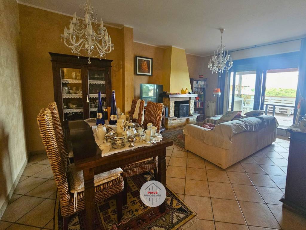 Attico / mansarda a Latina in Via degli Aurunci - Foto 2