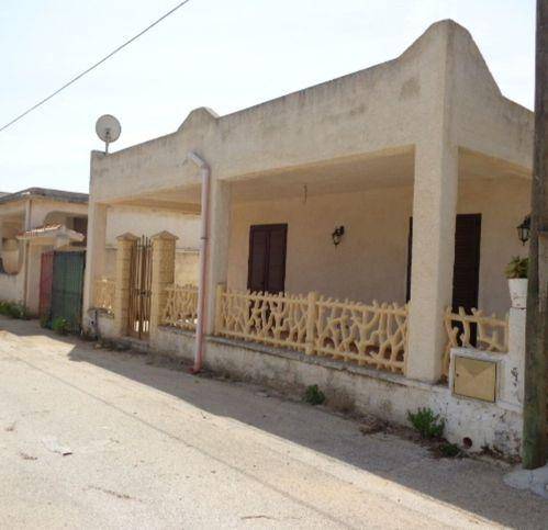 Villa a Castelvetrano in Triscina Via Del Mediterraneo - Foto 2
