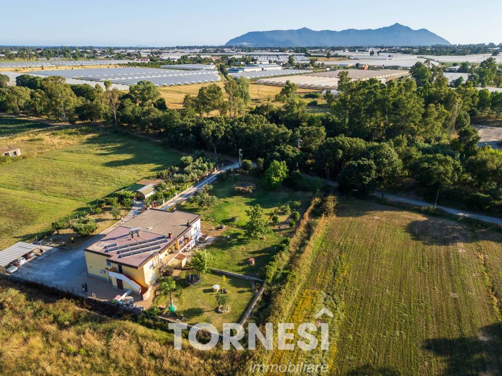 Villa a Terracina in Strada Migliara 57 - Foto 2