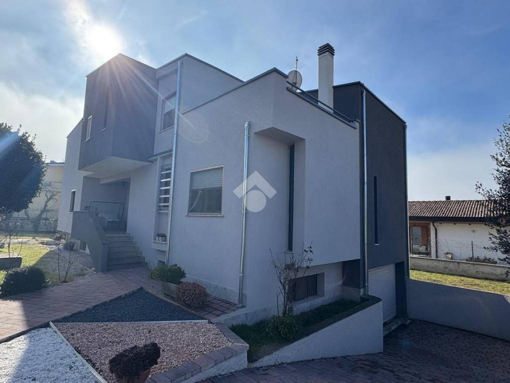 Villa a Avezzano in VIA GIUSEPPE PARINI, 15 - Foto 3
