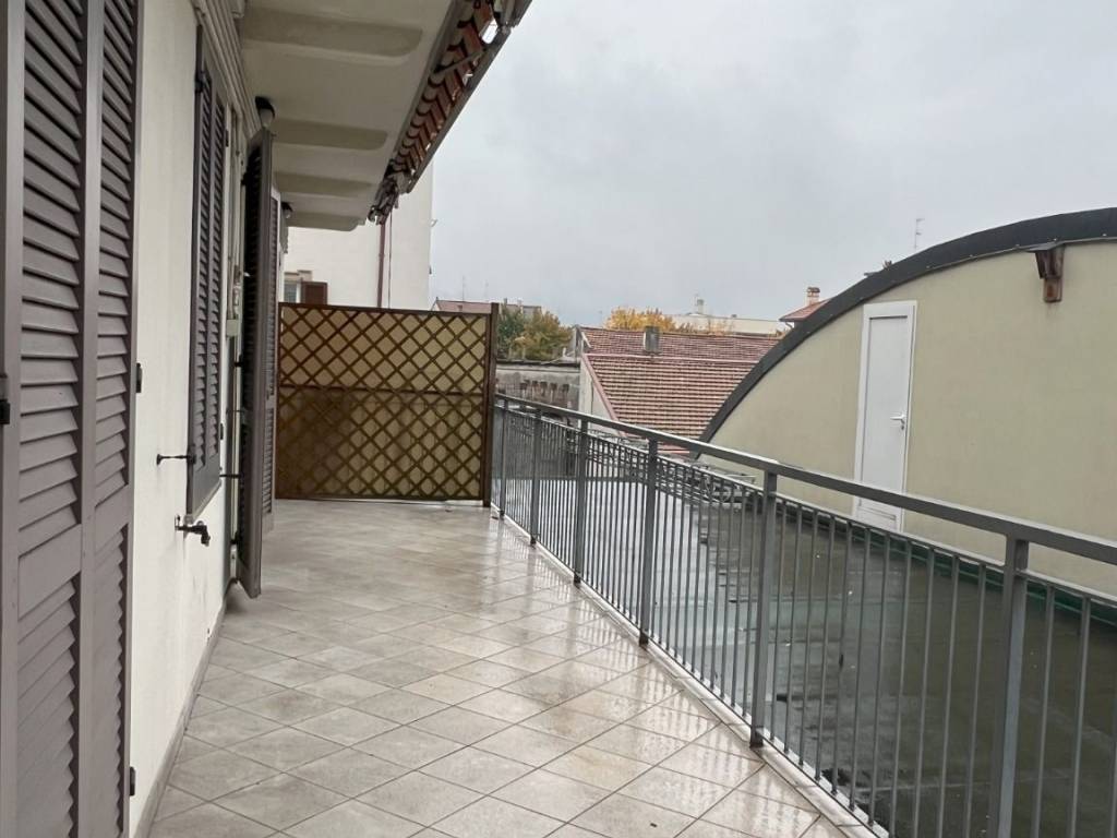 Appartamento a Calolziocorte in Corso Dante Alighieri, 5 - Foto 3