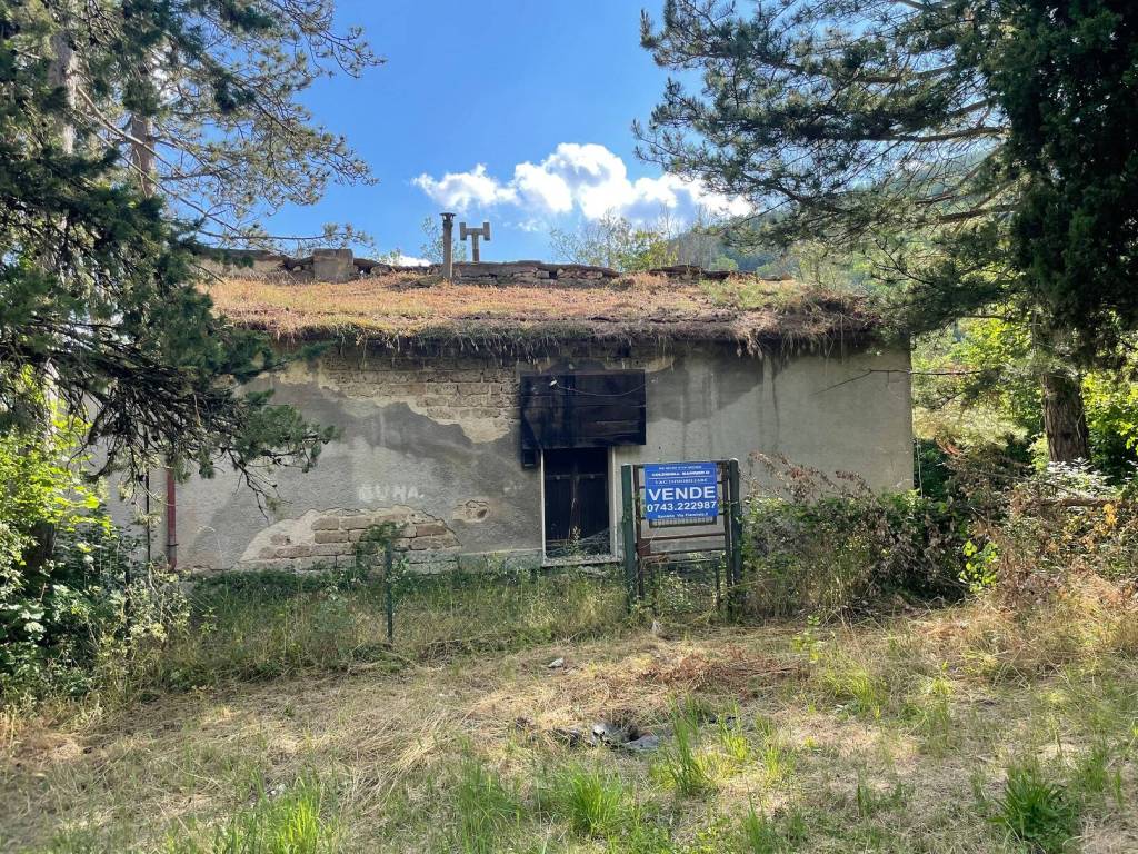 Villa a Sellano in Località Piaggia, 47 - Foto 2