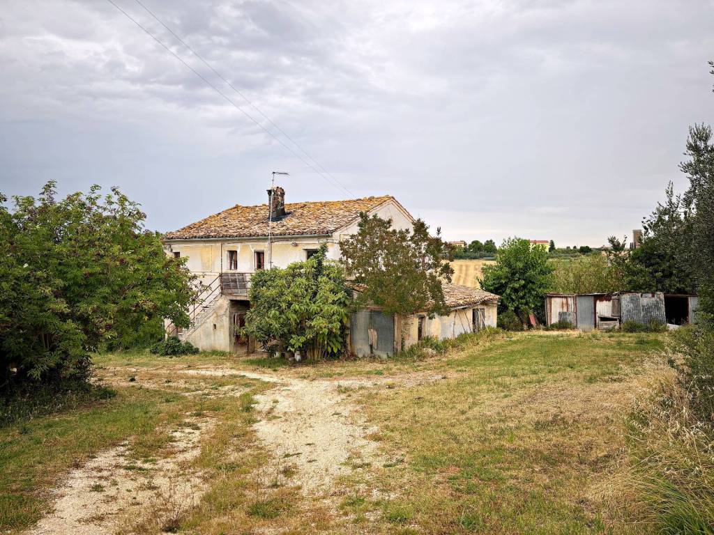 Rustico / casale a Recanati in contrada montefiore - Foto 3