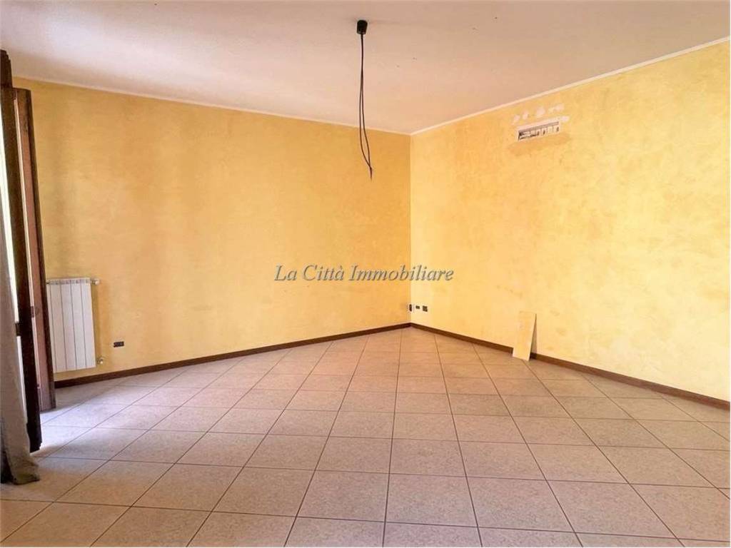 Immobile a Galliate - Foto 2